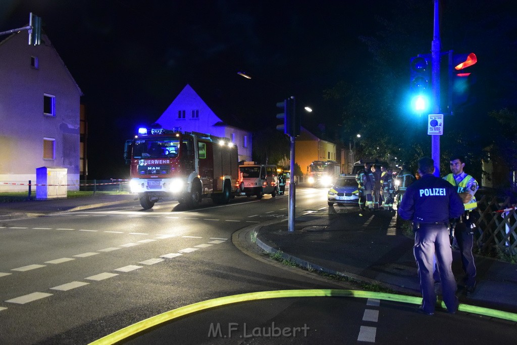 Grossfeuer Einfamilienhaus Siegburg Muehlengrabenstr P0308.JPG - Miklos Laubert